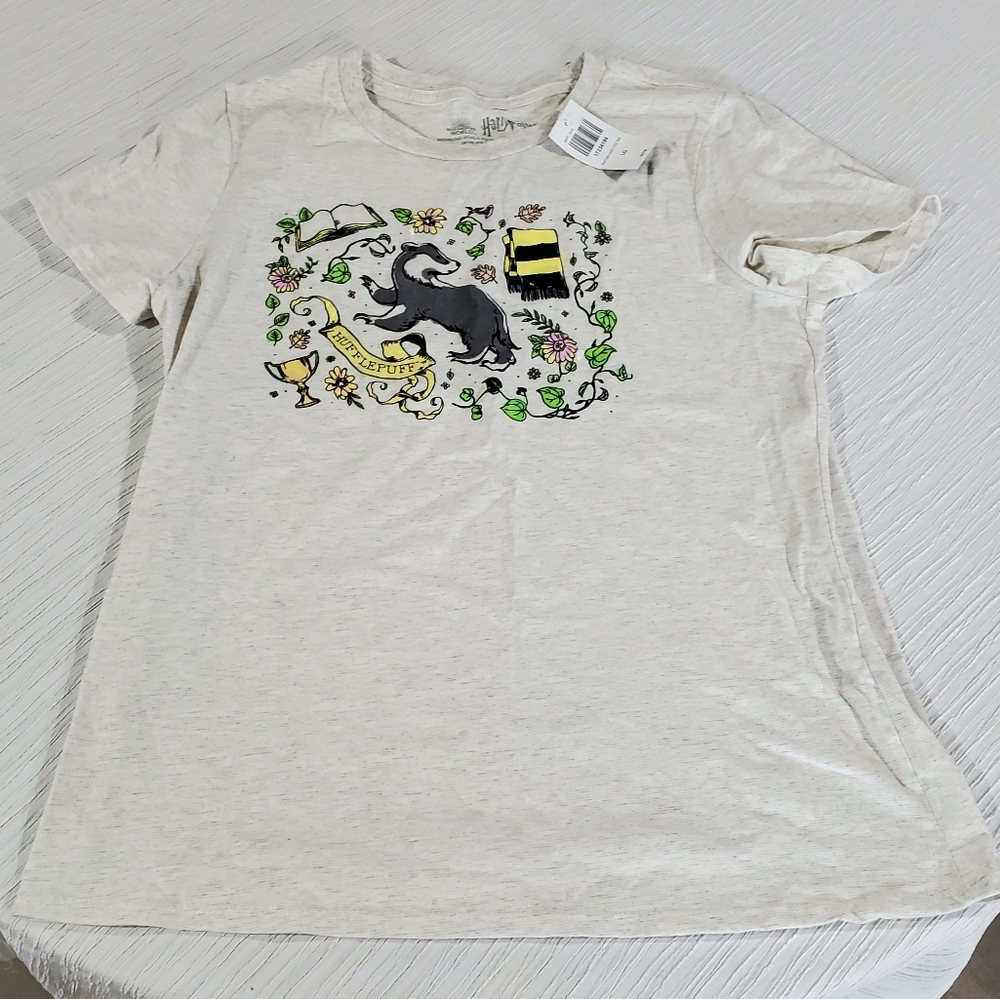 Hot Topic Hufflepuff Tee